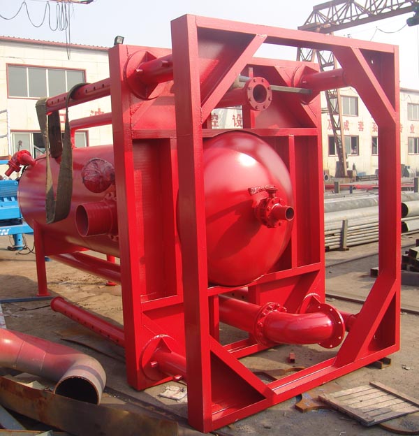 Elevating mud gas separator